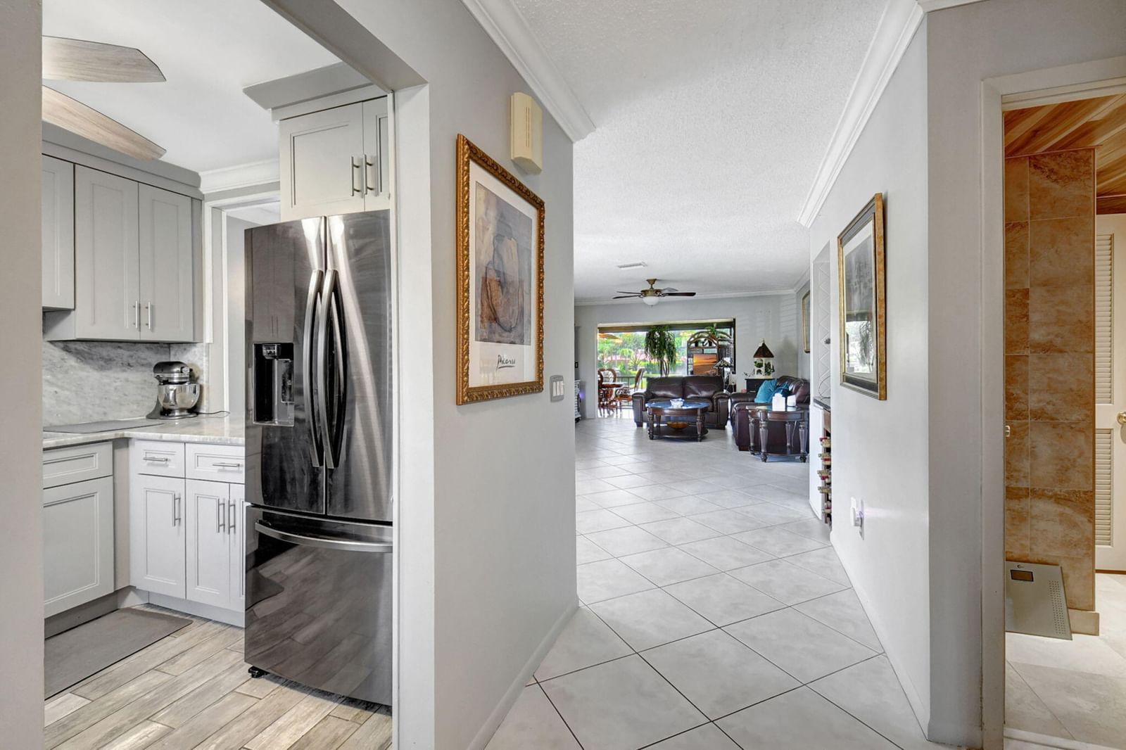 21214 Lago Circle #8b, Boca Raton, FL 33433 photo 2