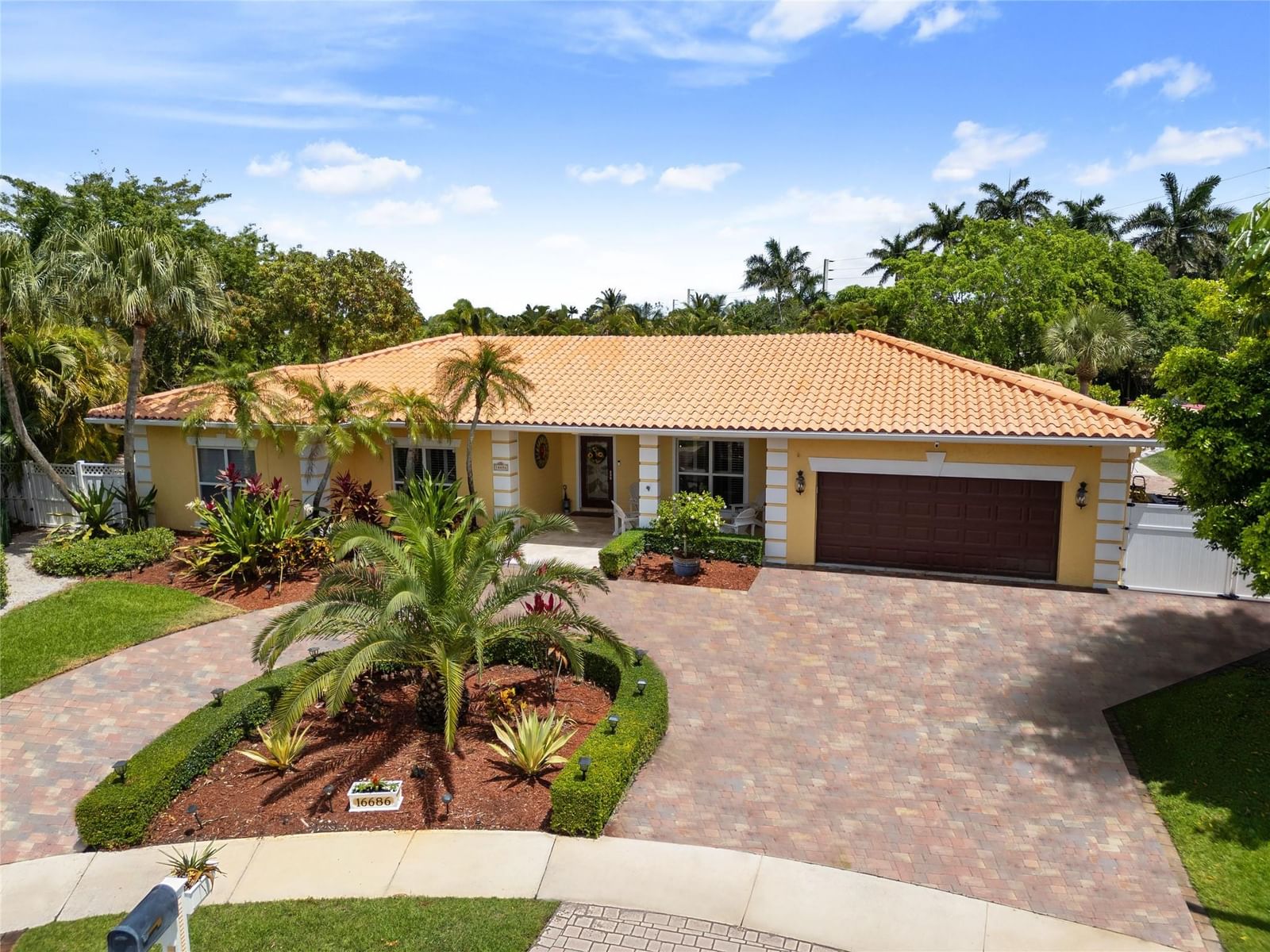 16686 GOLFVIEW Drive, Weston, FL 33326 photo 4