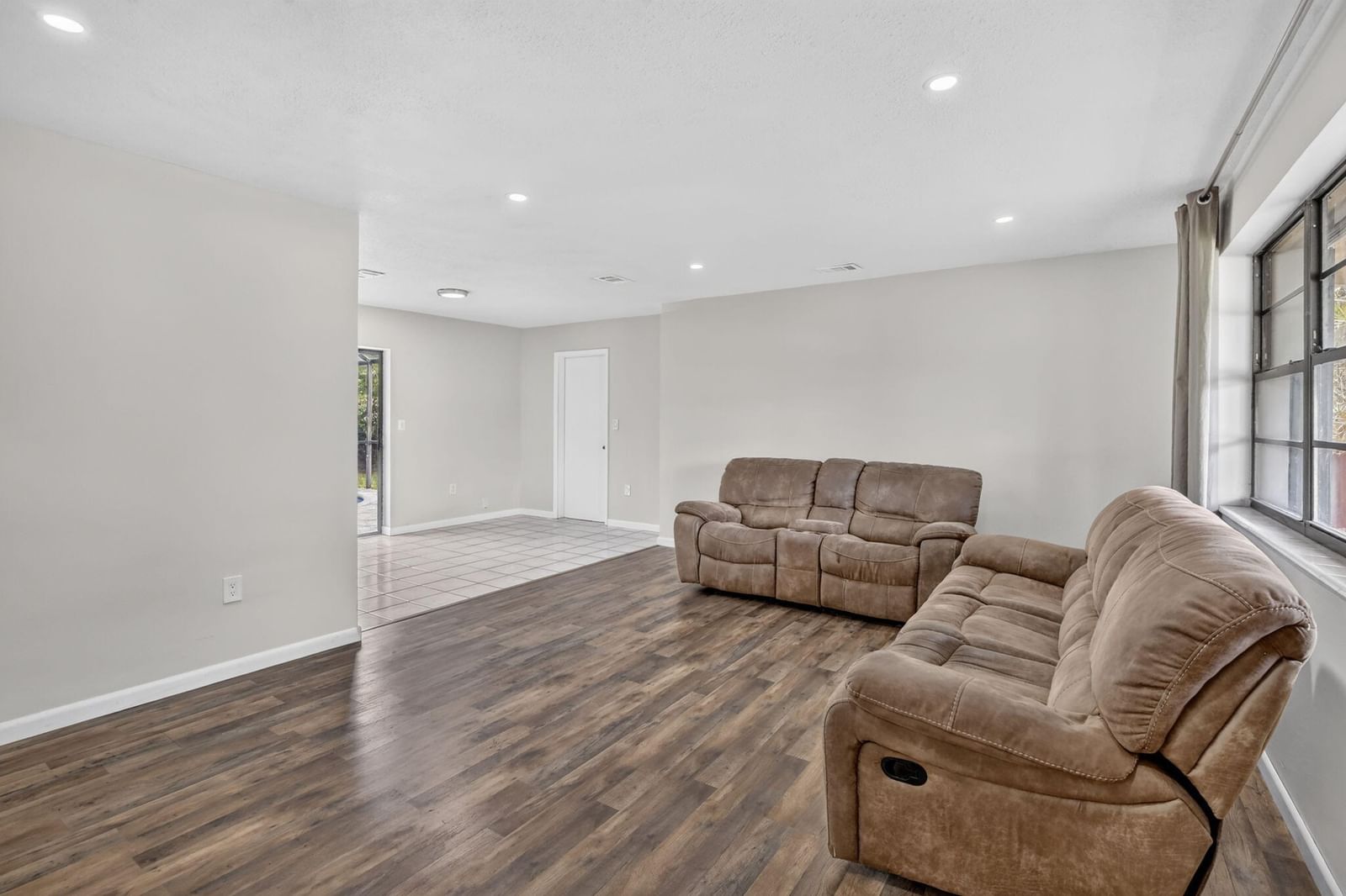 8968 SW 52nd Place, Cooper City, FL 33328 photo 3