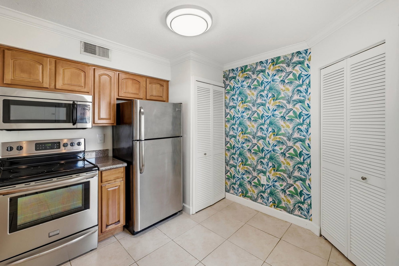 20101 Glenmoor Drive, West Palm Beach, FL 33409 photo 3
