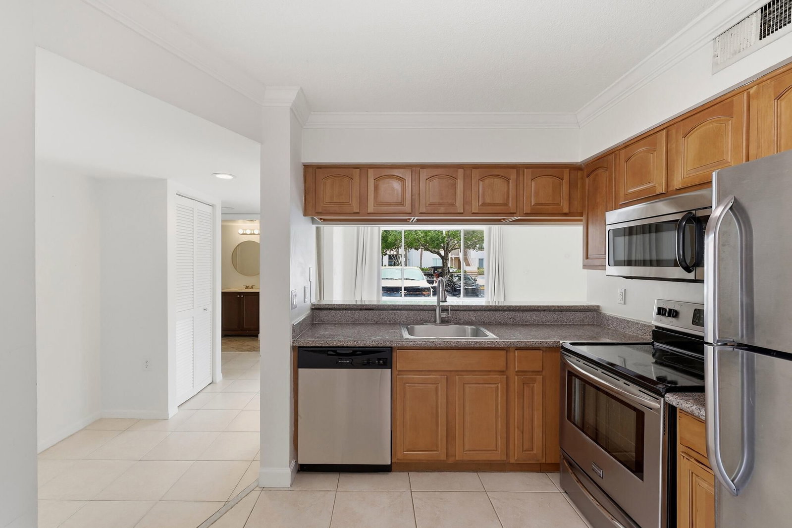 20101 Glenmoor Drive, West Palm Beach, FL 33409 photo 4