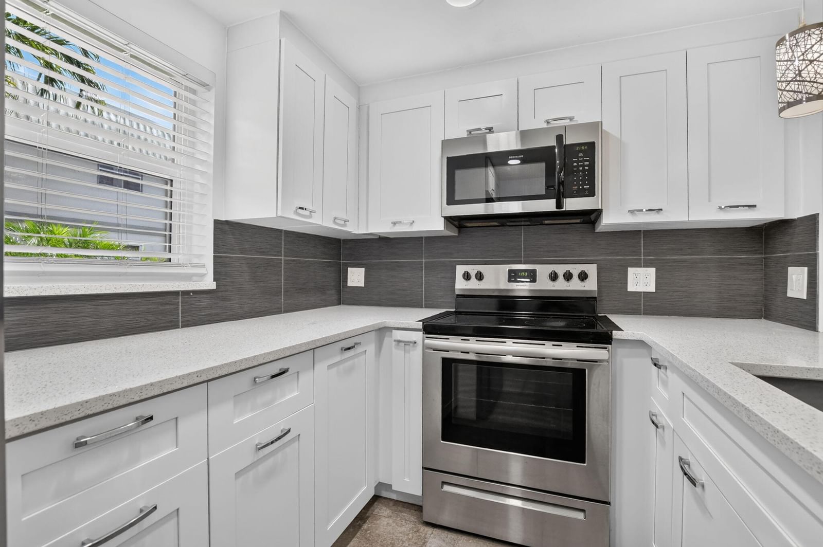 212 Monaco E, Delray Beach, FL 33446 photo 2