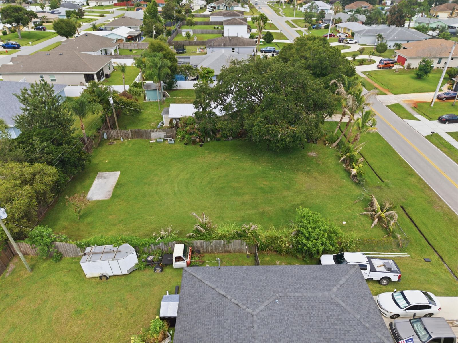 719 SE Thornhill Drive, Port St Lucie, FL 34983 photo 2
