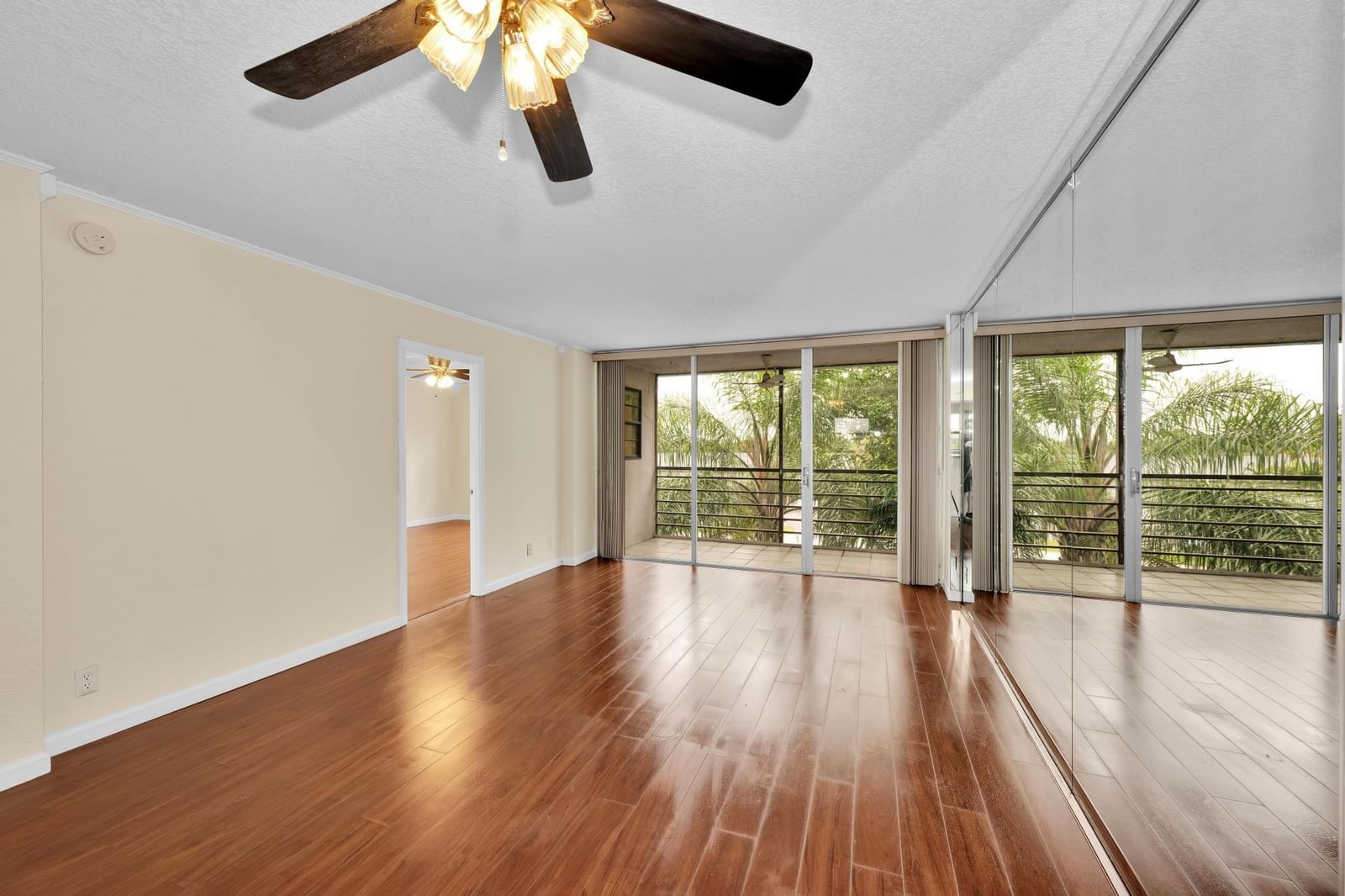 118 Royal Park Drive #4G, Oakland Park, FL 33309 photo 2
