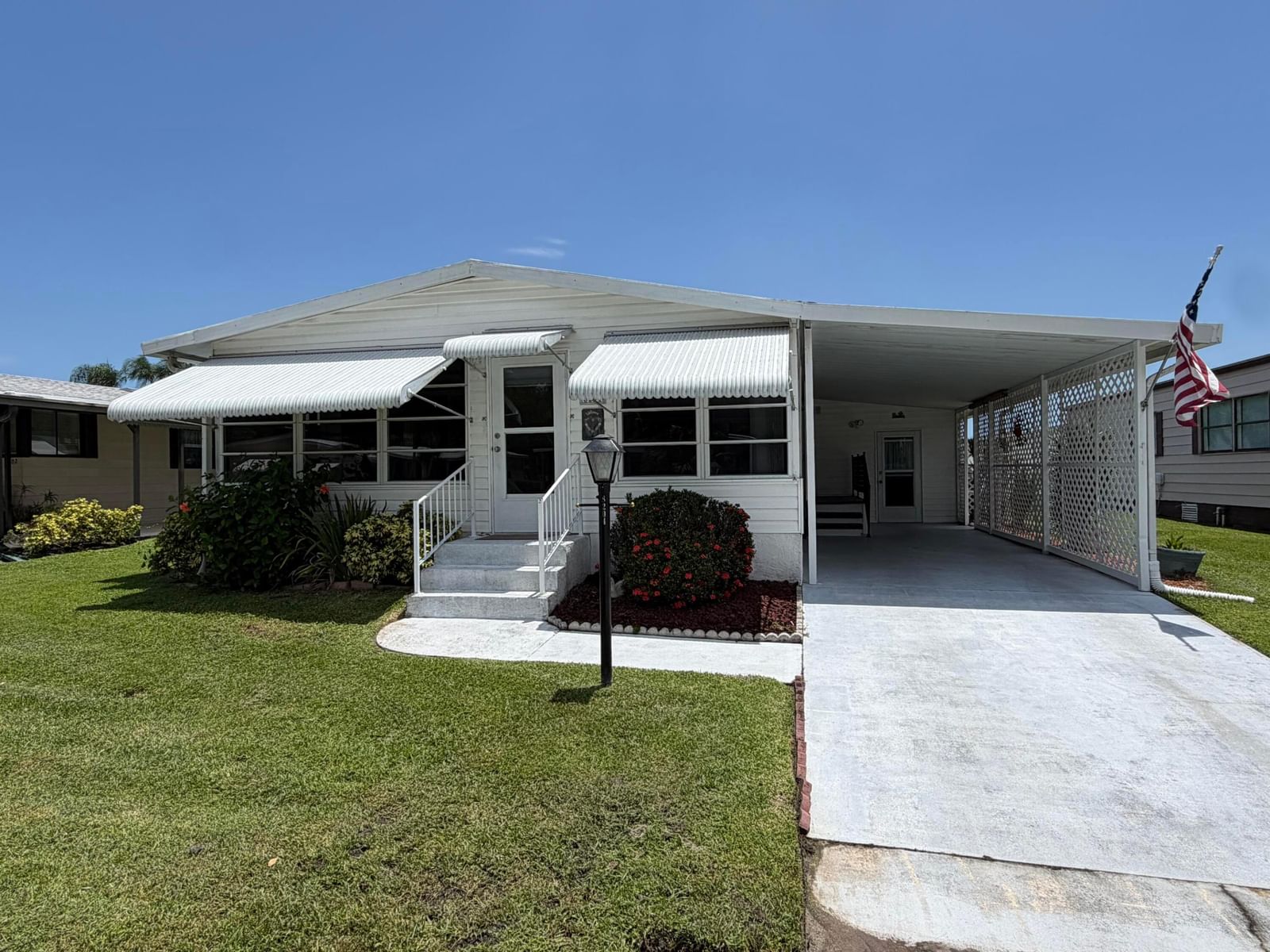 8204 W BITTERBUSH Lane, Port St Lucie, FL 34952 photo 2