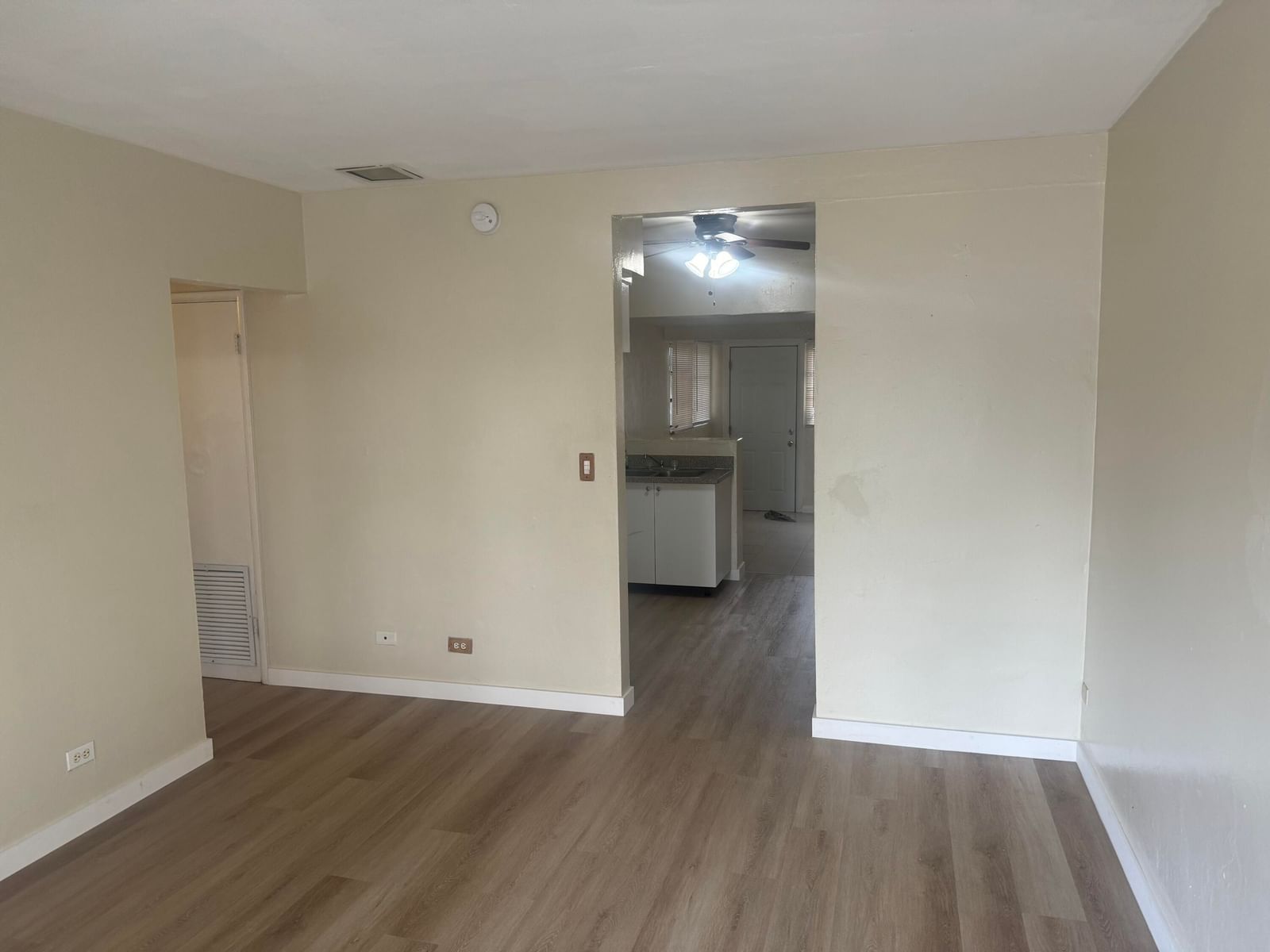 2360 NW 98TH Street, Miami, FL 33147 photo 4