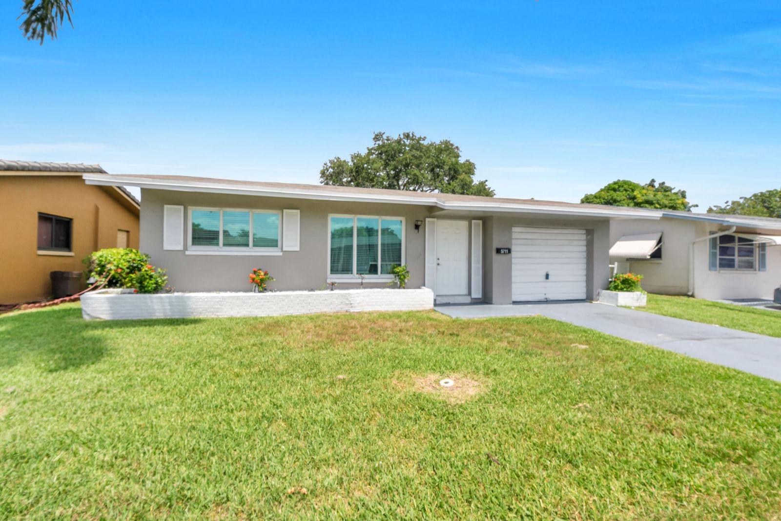 5711 NW 65TH Way, Tamarac, FL 33321 photo 3