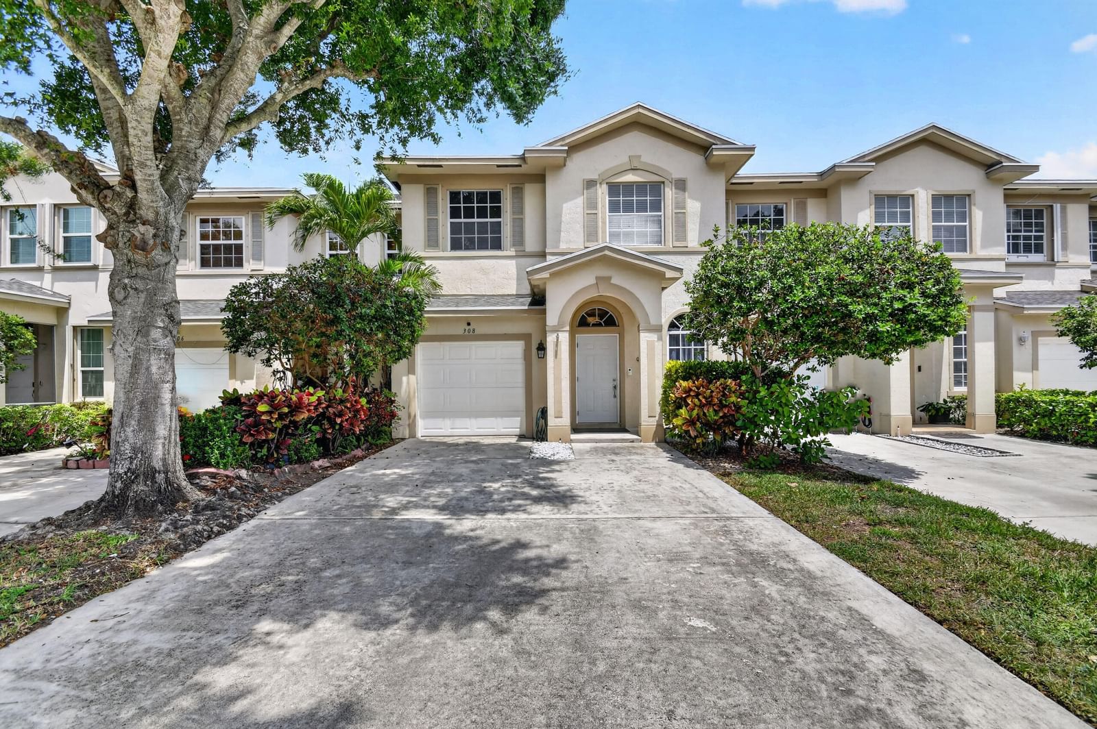308 SPRUCE Street, Boynton Beach, FL 33426 photo 2