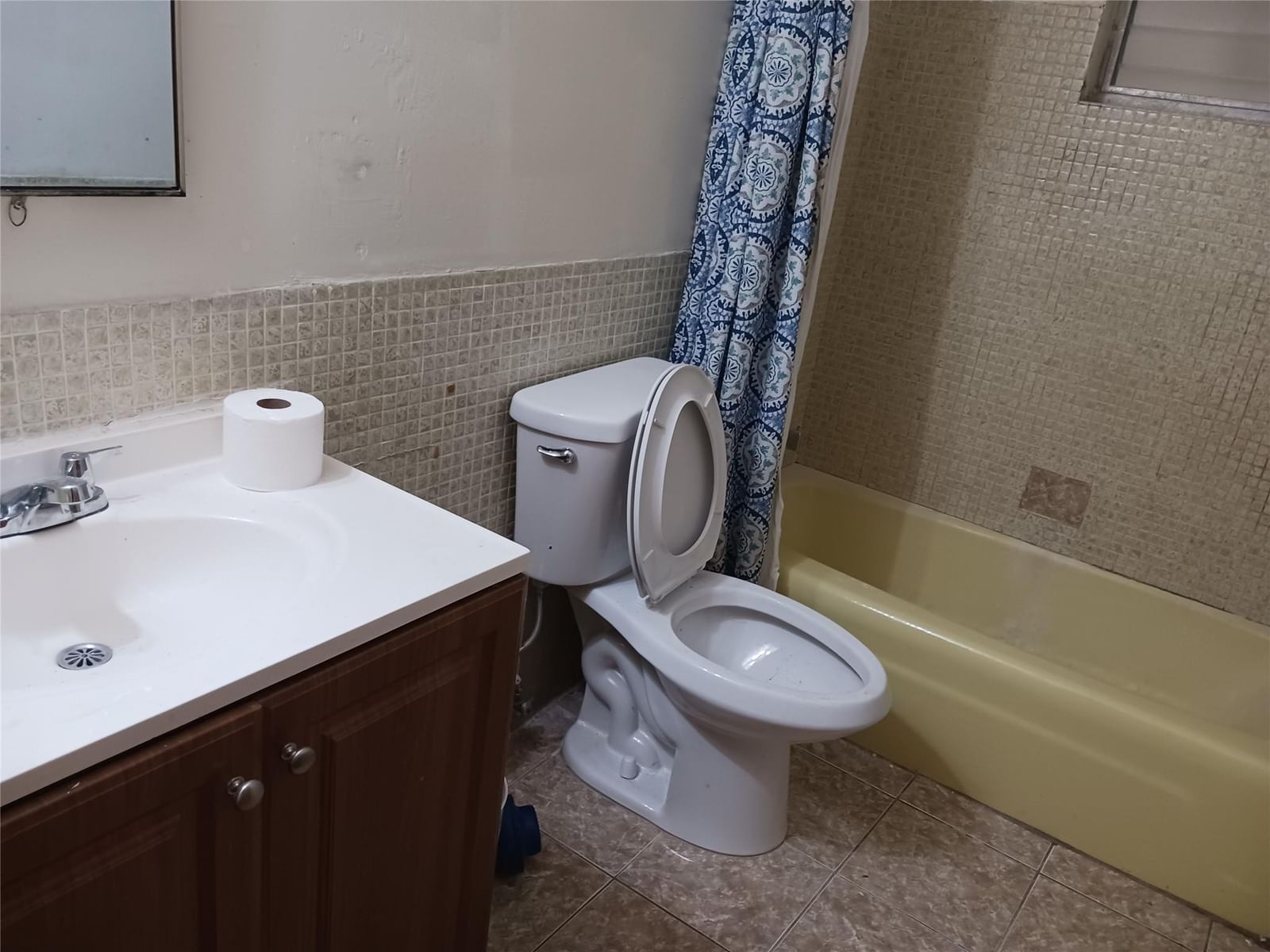 7757 SE EMBASSY Boulevard, Miramar, FL 33023 photo 5