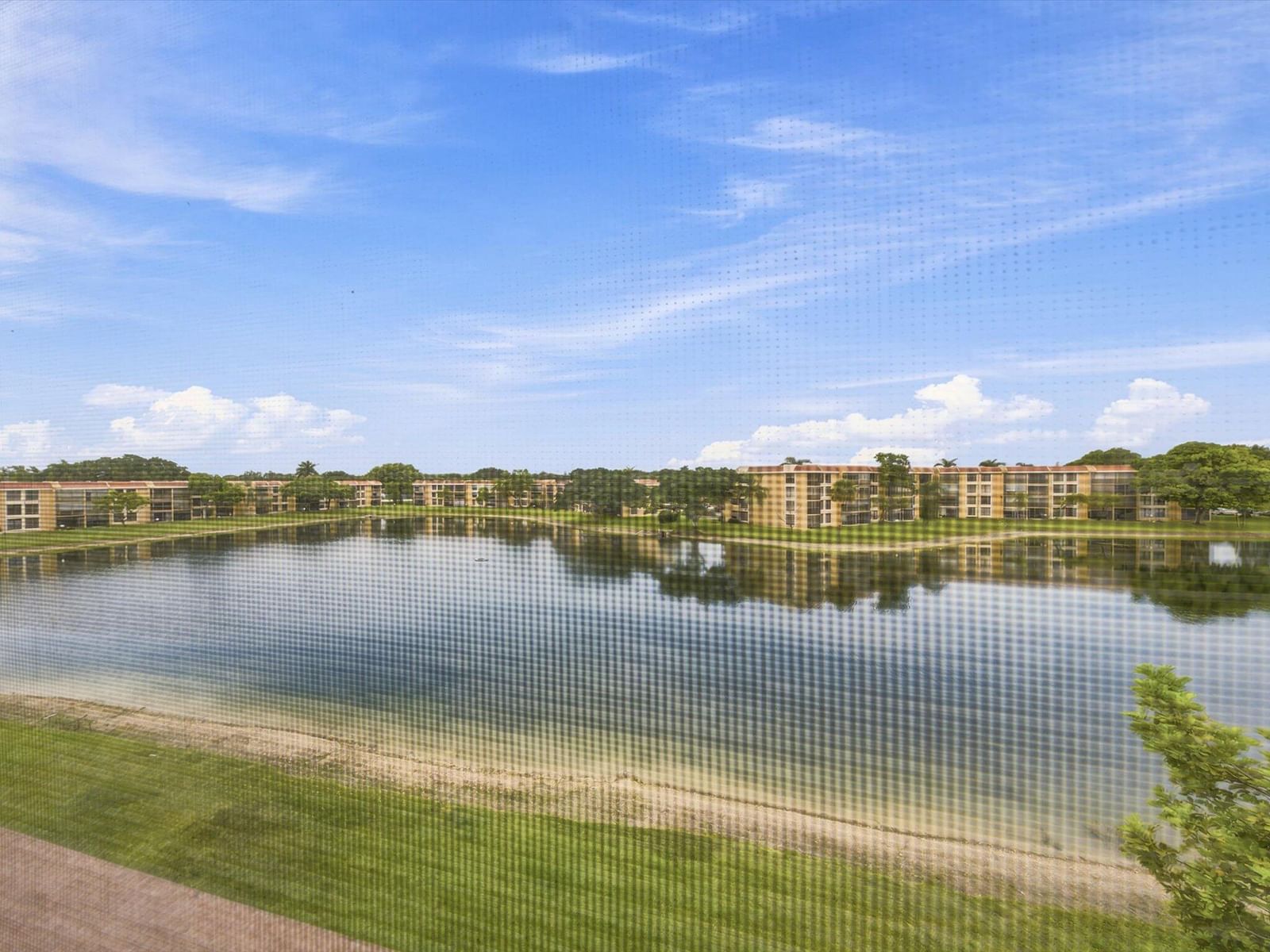 6539 CORAL LAKE Drive #403, Margate, FL 33063 photo 3