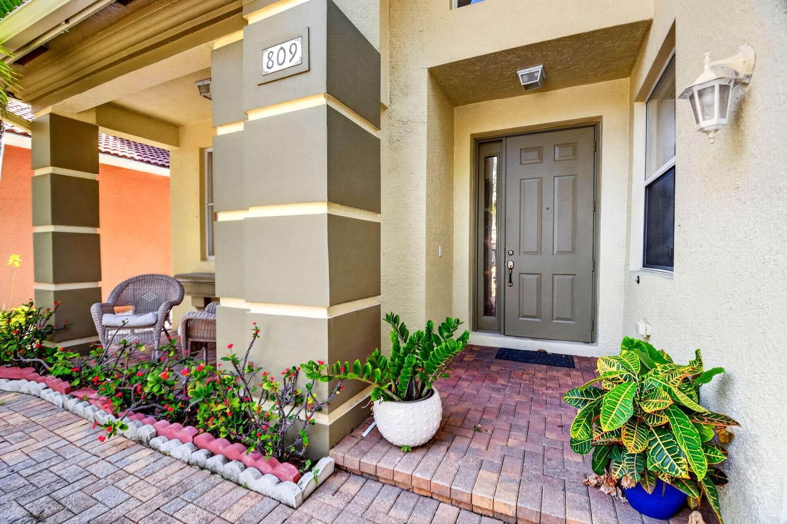 809 Triana Street, West Palm Beach, FL 33413 photo 4