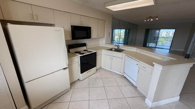 2334 S Cypress Bend Drive #802, Pompano Beach, FL 33069 photo 4