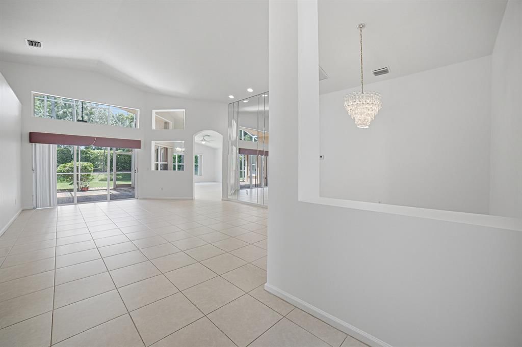 7639 Tarpon Cove Circle, Lake Worth, FL 33467 photo 4