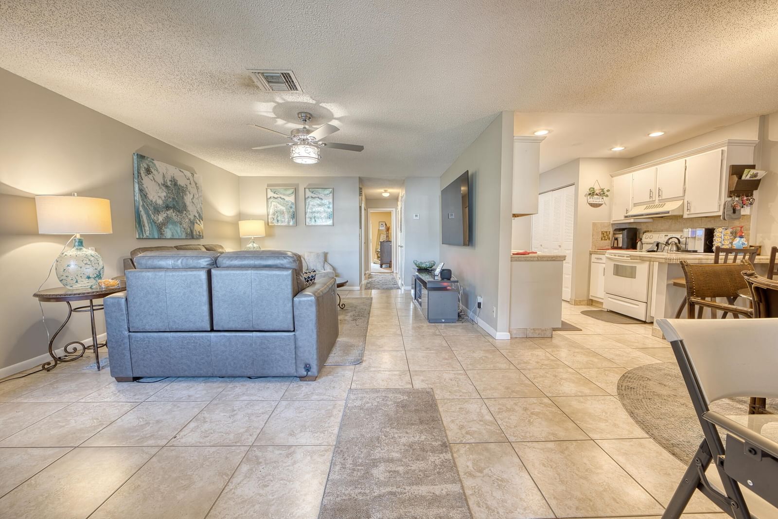 5037 ALFRED Drive, West Palm Beach, FL 33417 photo 5