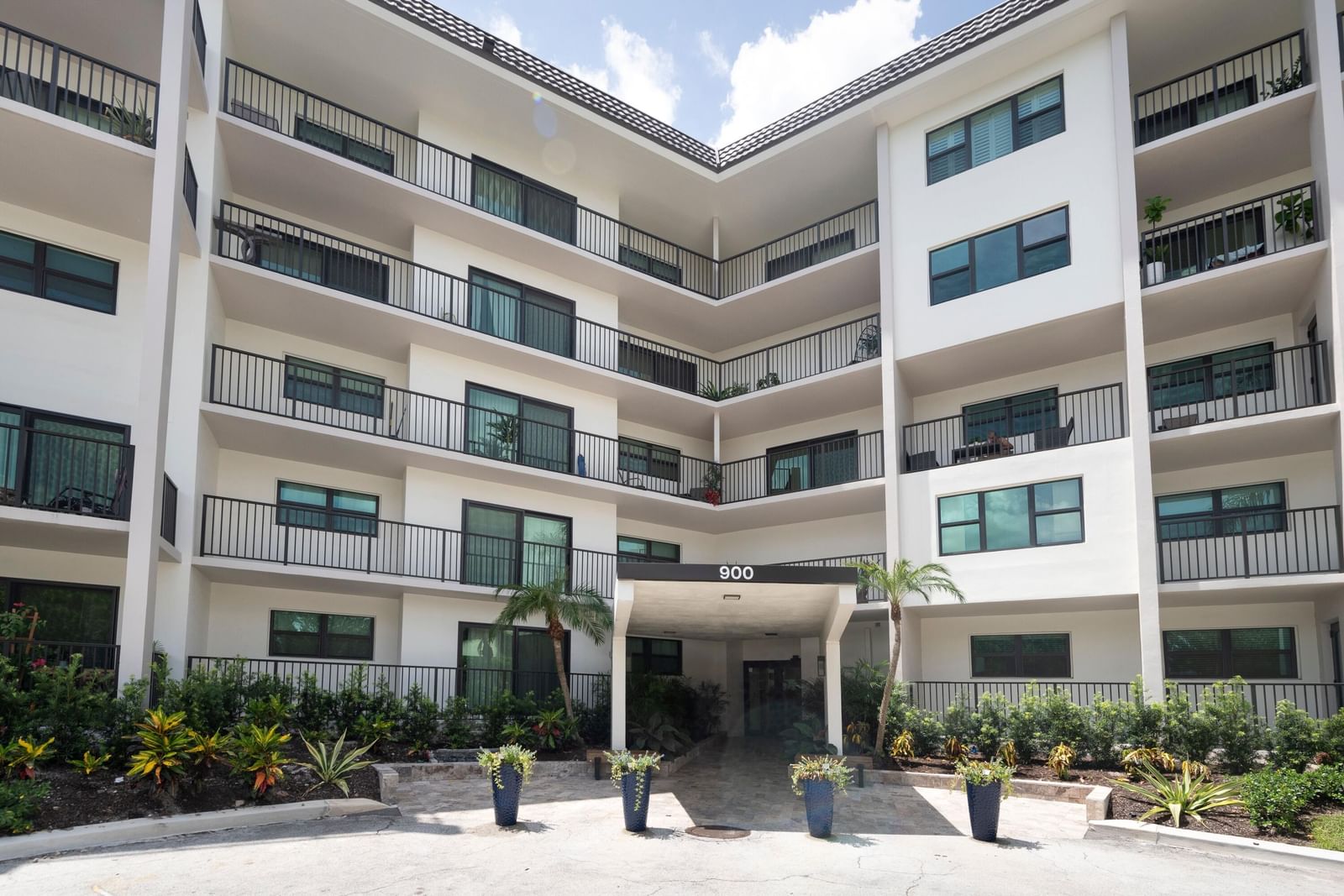 900 RIVER REACH Drive #104, Fort Lauderdale, FL 33315 photo 2
