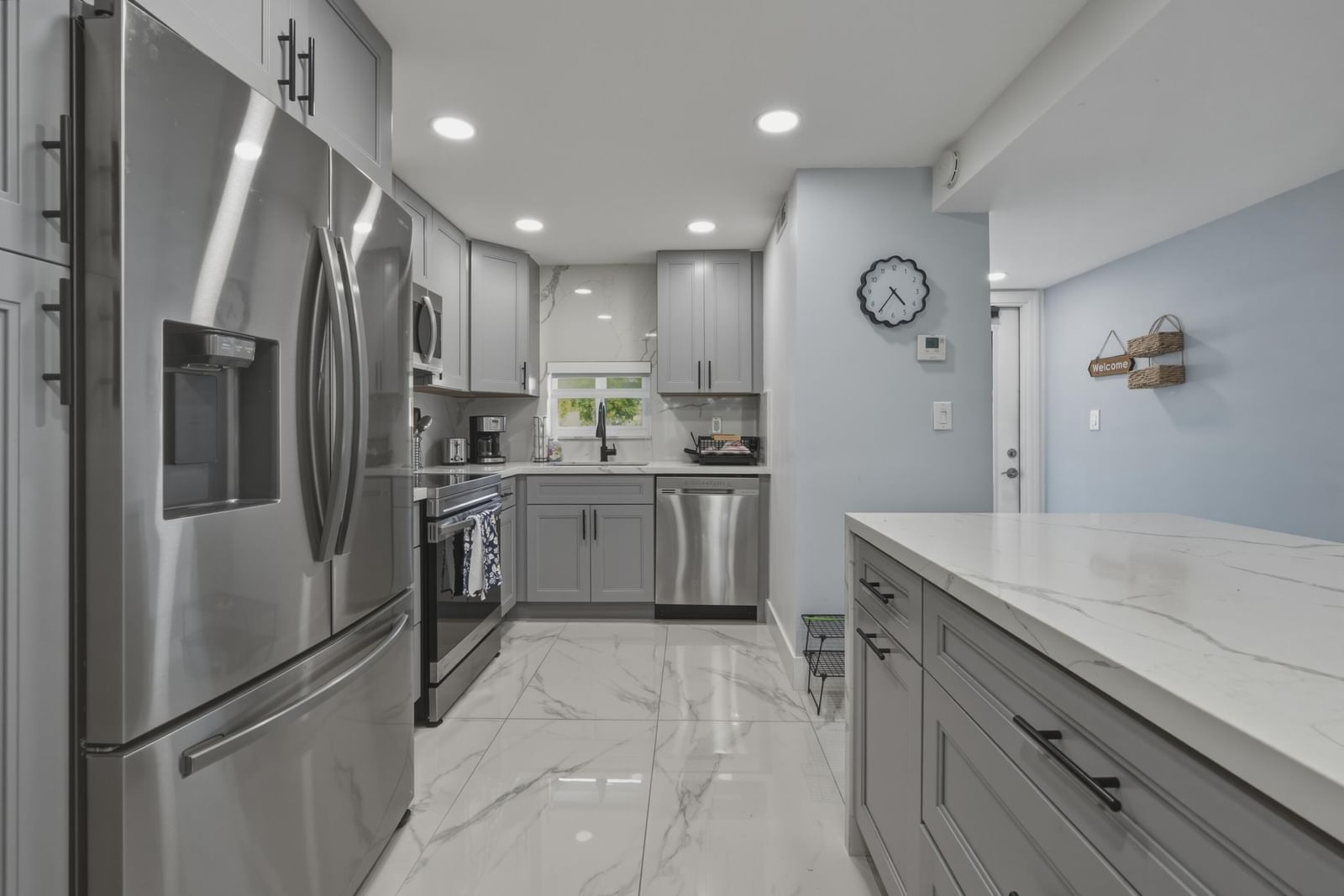 9823 S Hollybrook Lake Drive #104, Pembroke Pines, FL 33025 photo 2