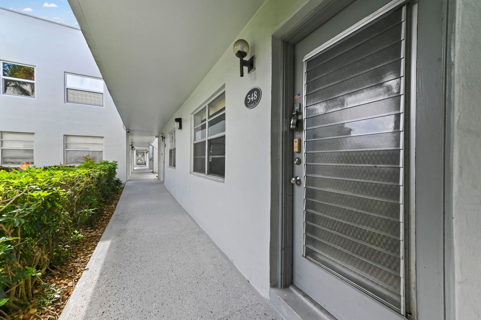 548 Capri L, Delray Beach, FL 33484 photo 2