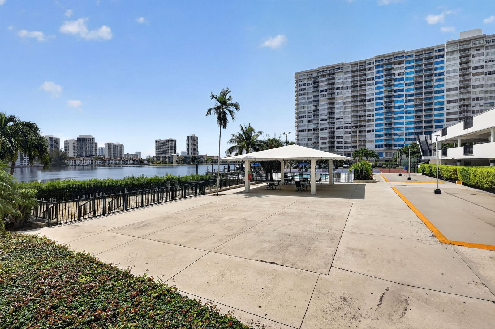 2780 NE 183RD Street #112, Aventura, FL 33160 photo 2
