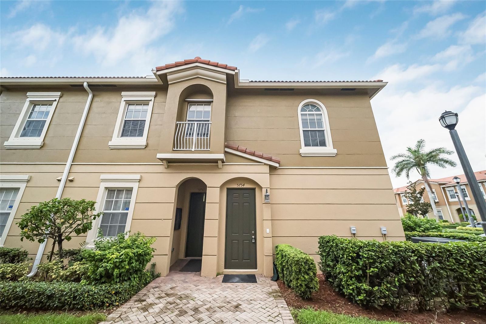 5754 HAMPTON HILLS Boulevard #5754, Tamarac, FL 33321 photo 3