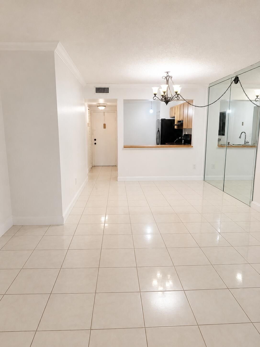 871 NE 207TH Lane #104-15, Miami, FL 33179 photo 4