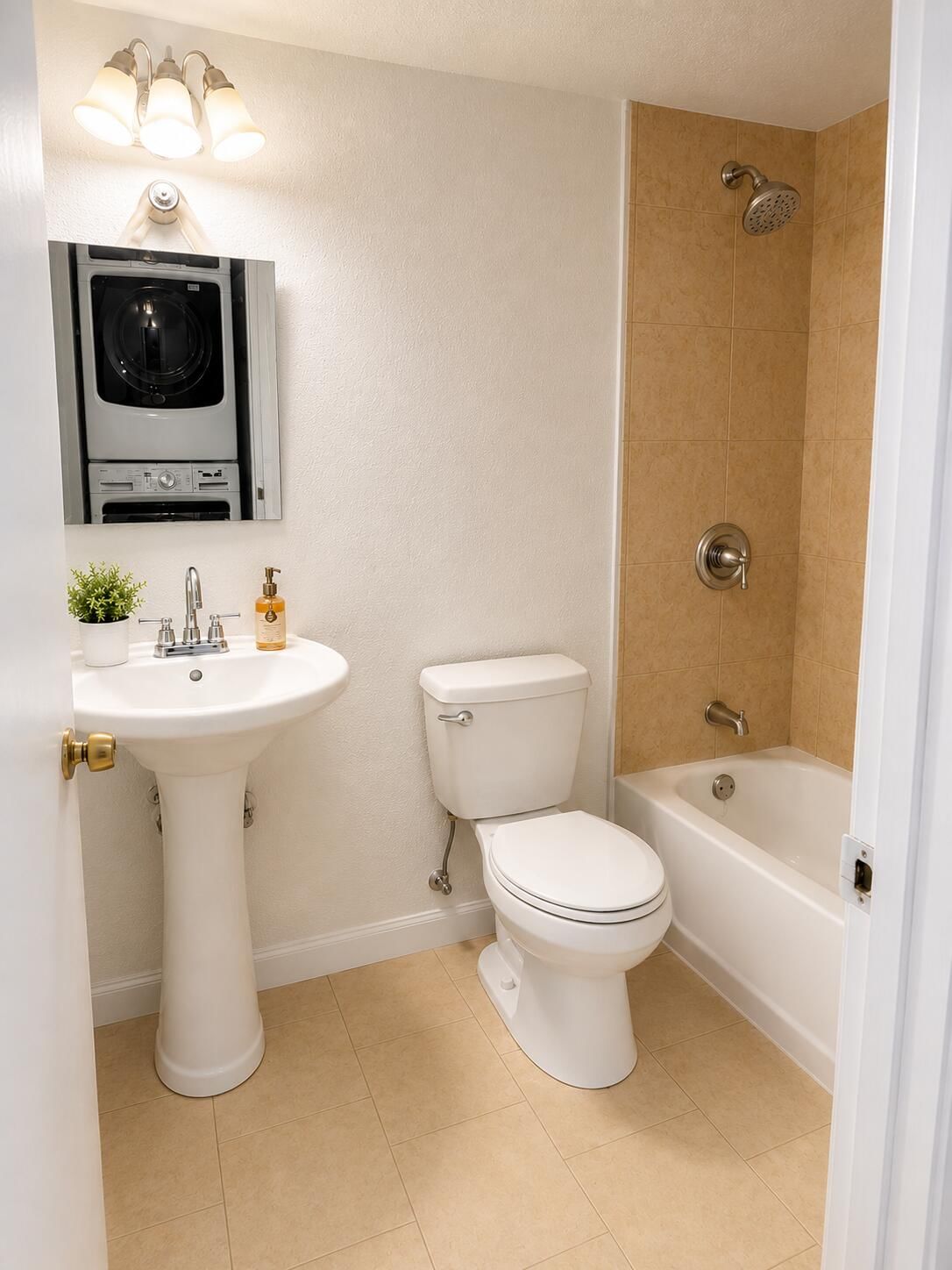 871 NE 207TH Lane #104-15, Miami, FL 33179 photo 5
