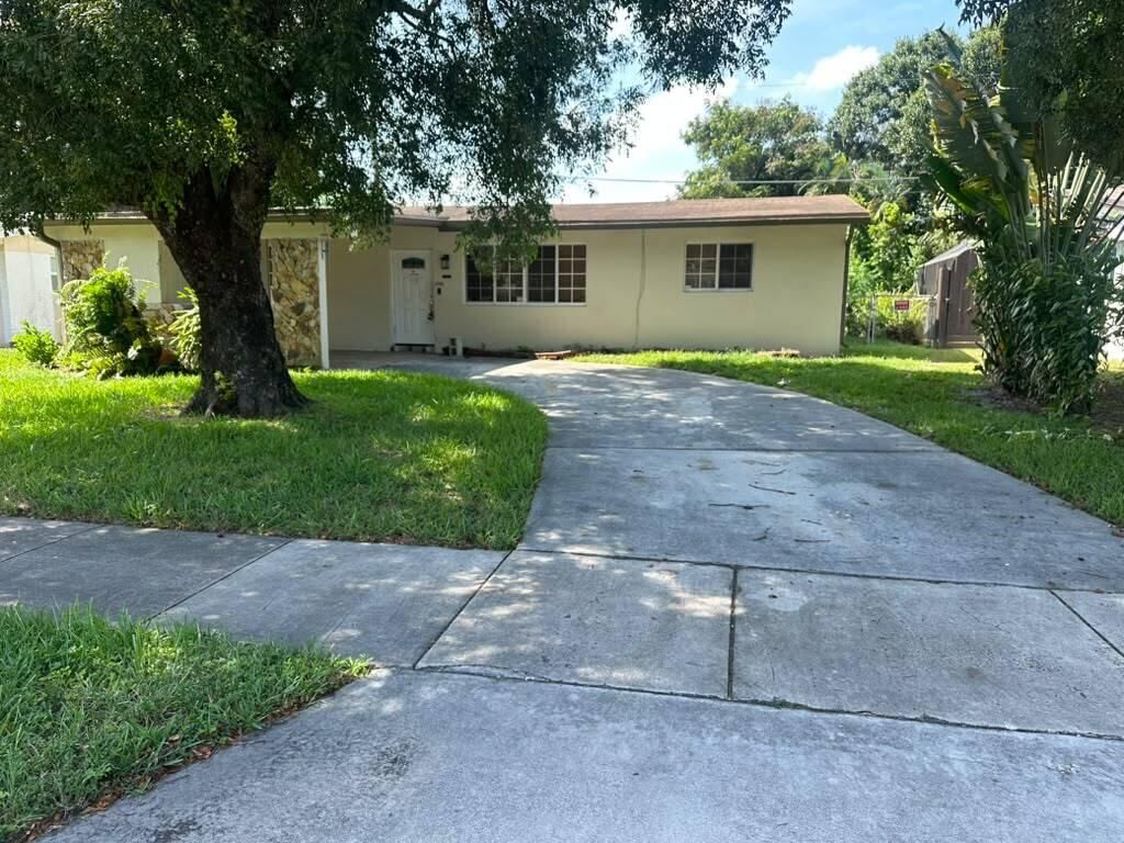 7231 Freedom Street, Hollywood, FL 33024 photo 2