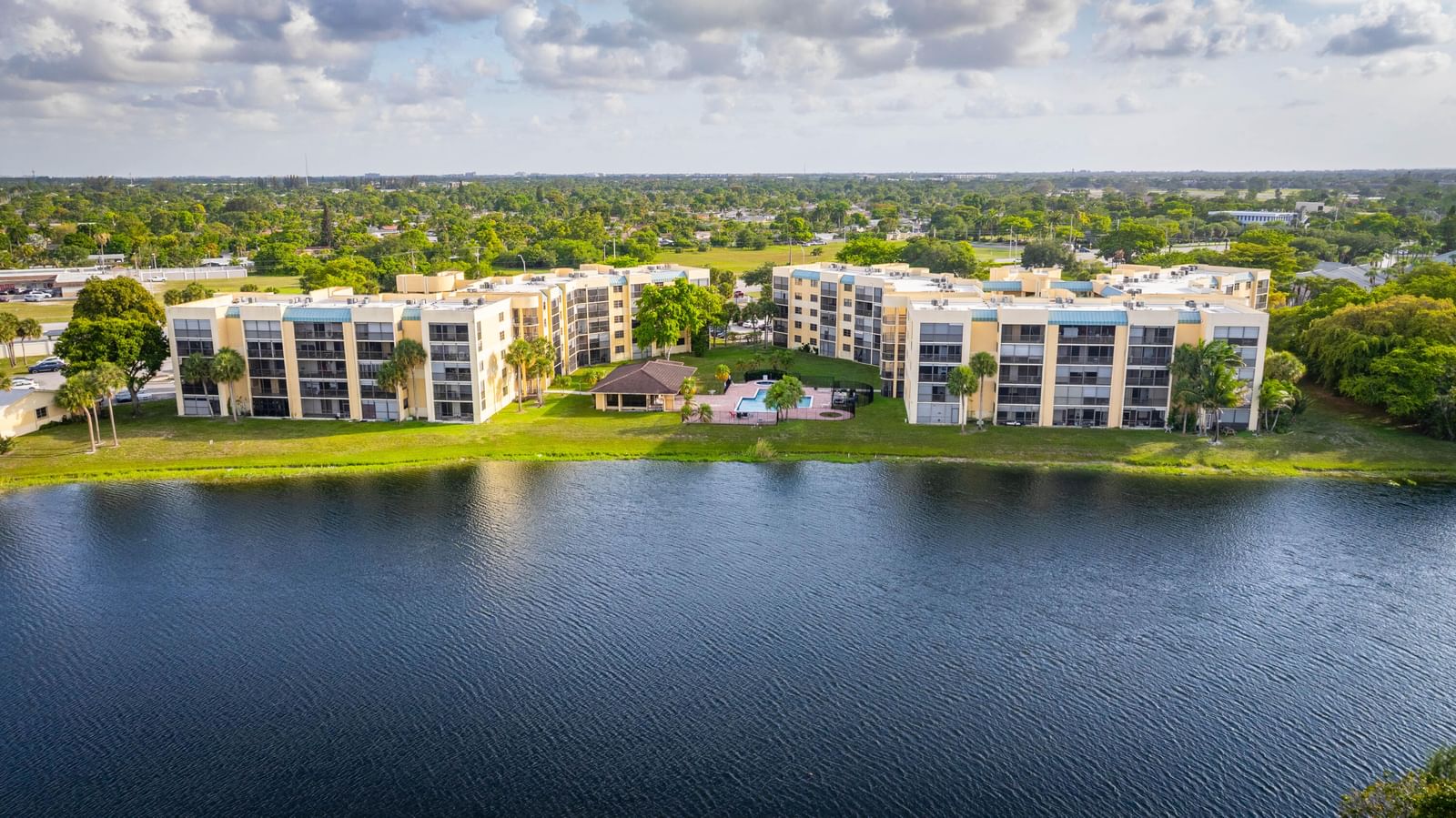 6475 W OAKLAND PARK Boulevard #505, Lauderhill, FL 33313 photo 2