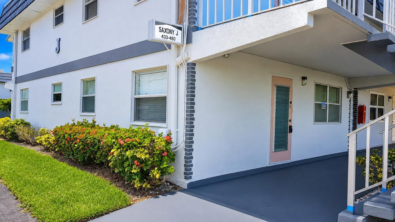 433 SAXONY J Way, Delray Beach, FL 33446 photo 2