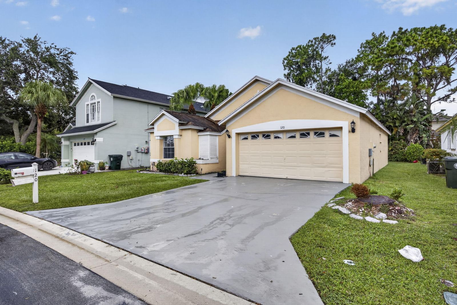 120 Paddock Lane, Greenacres, FL 33413 photo 2