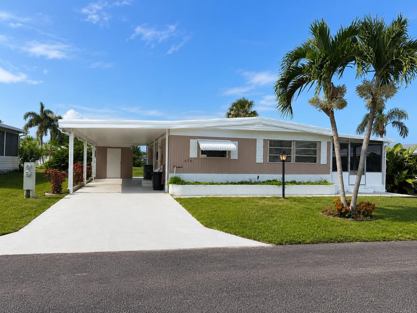 656 Sun Ray Court, Boynton Beach, FL 33436 photo 2