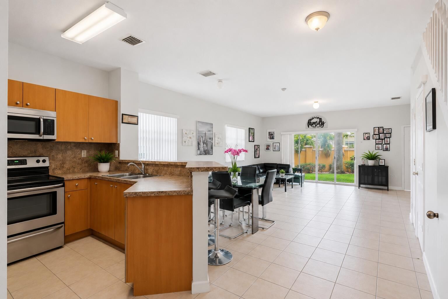 1702 SW 81ST Terrace, North Lauderdale, FL 33068 photo 3