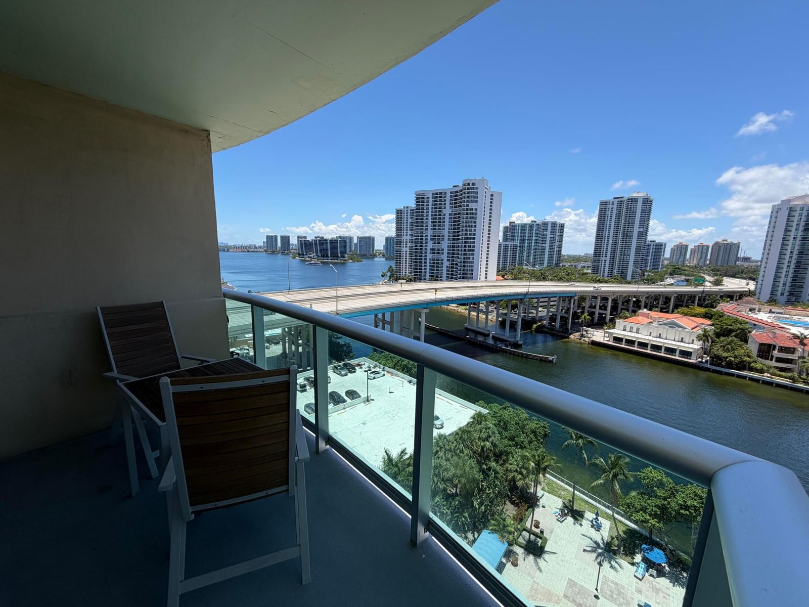 19390 COLLINS Avenue #1405, Sunny Isles Beach, FL 33160 photo 2