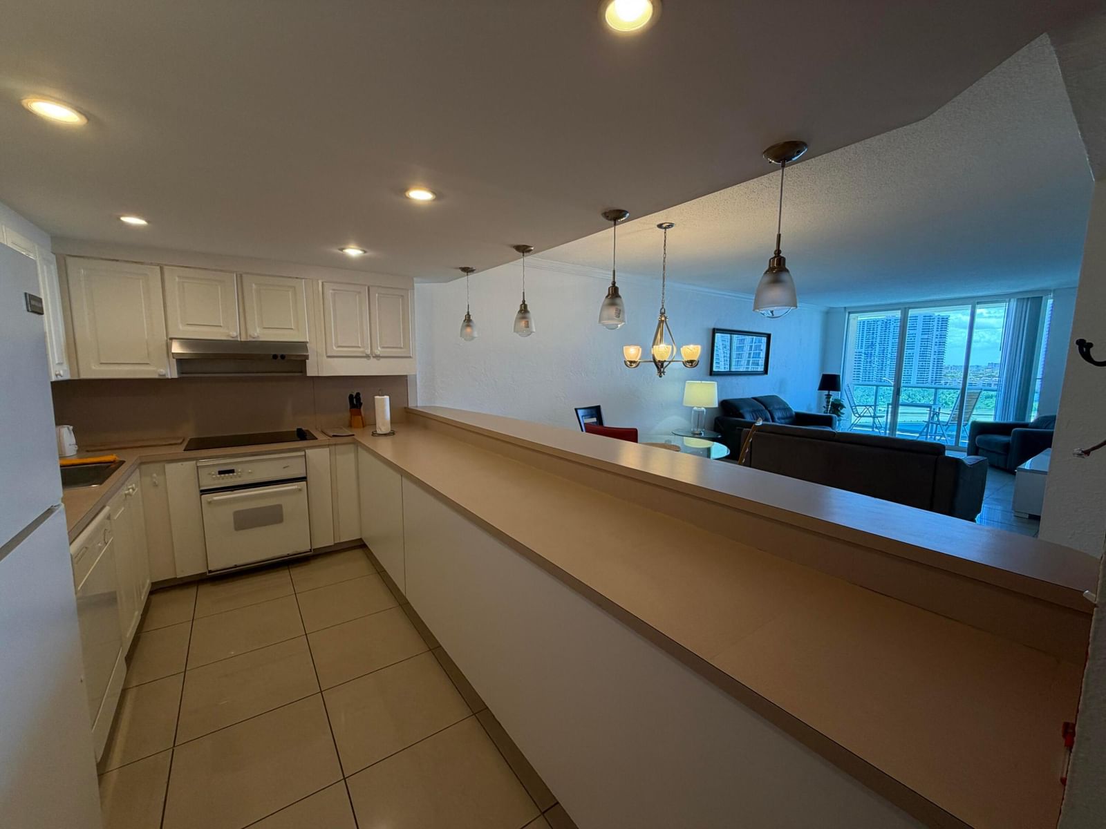 19390 COLLINS Avenue #1405, Sunny Isles Beach, FL 33160 photo 4