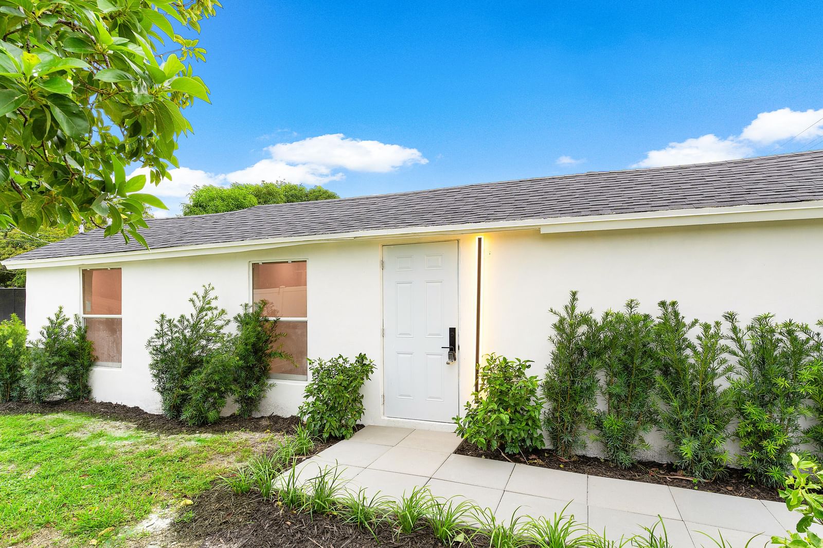 107 SW 4TH Avenue, Delray Beach, FL 33444 photo 4
