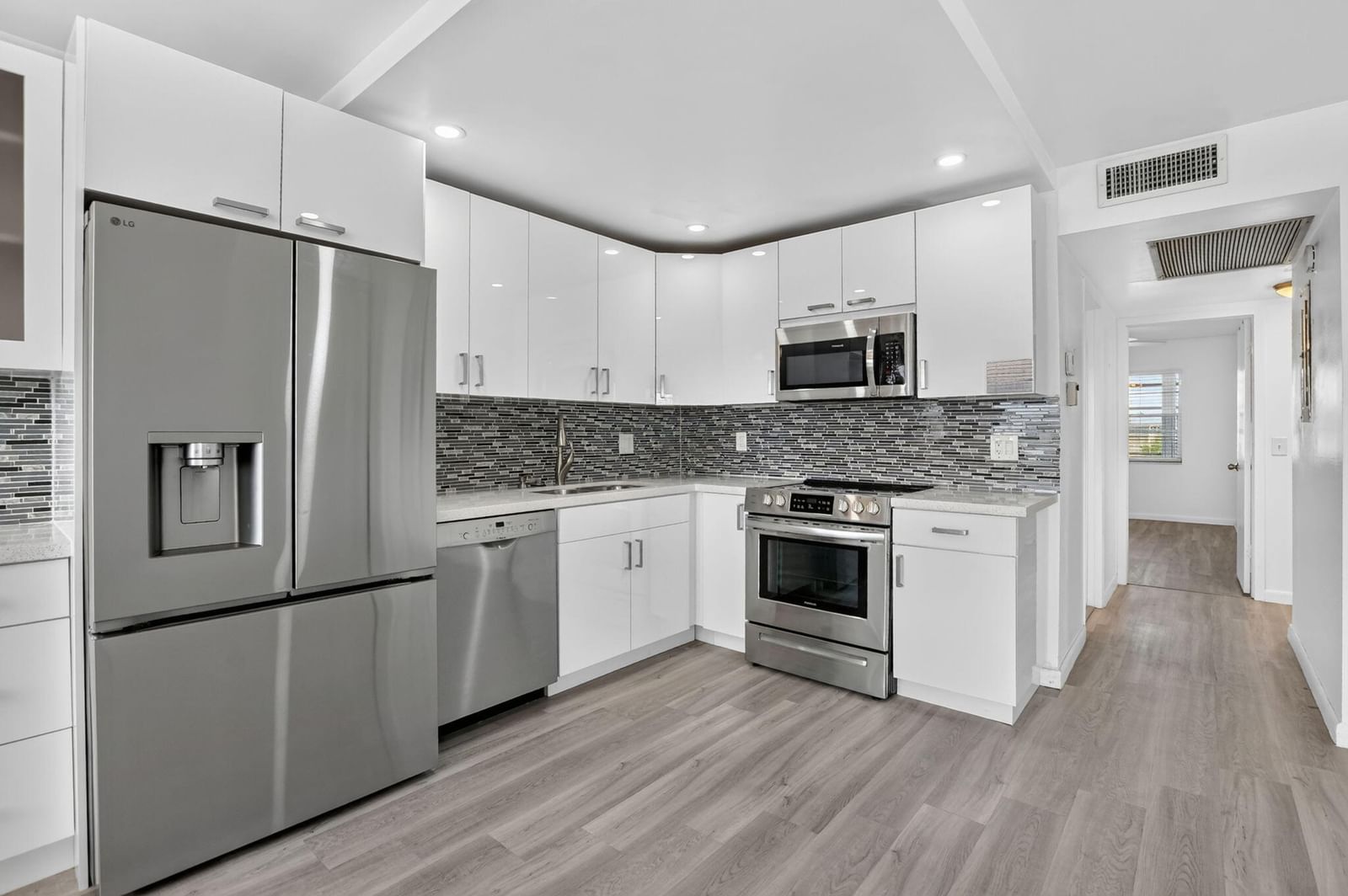 4025 Guildford #B - 4025, Boca Raton, FL 33434 photo 3