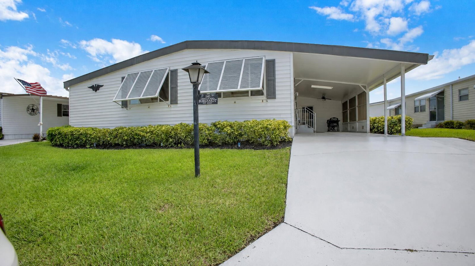 140 NE Pinelake Village Boulevard, Jensen Beach, FL 34957 photo 4