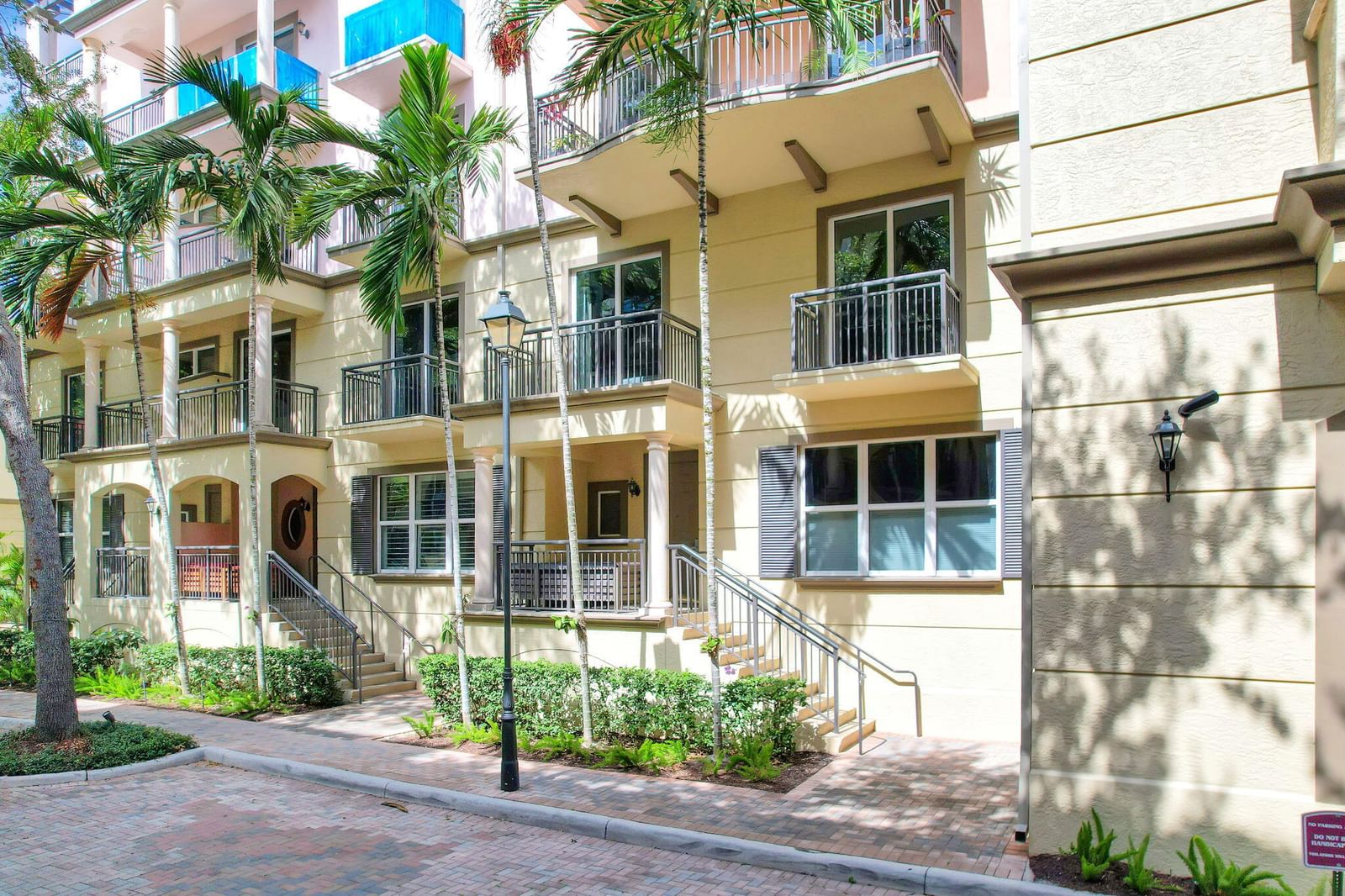 2601 NE 14th Avenue #115, Wilton Manors, FL 33334 photo 2