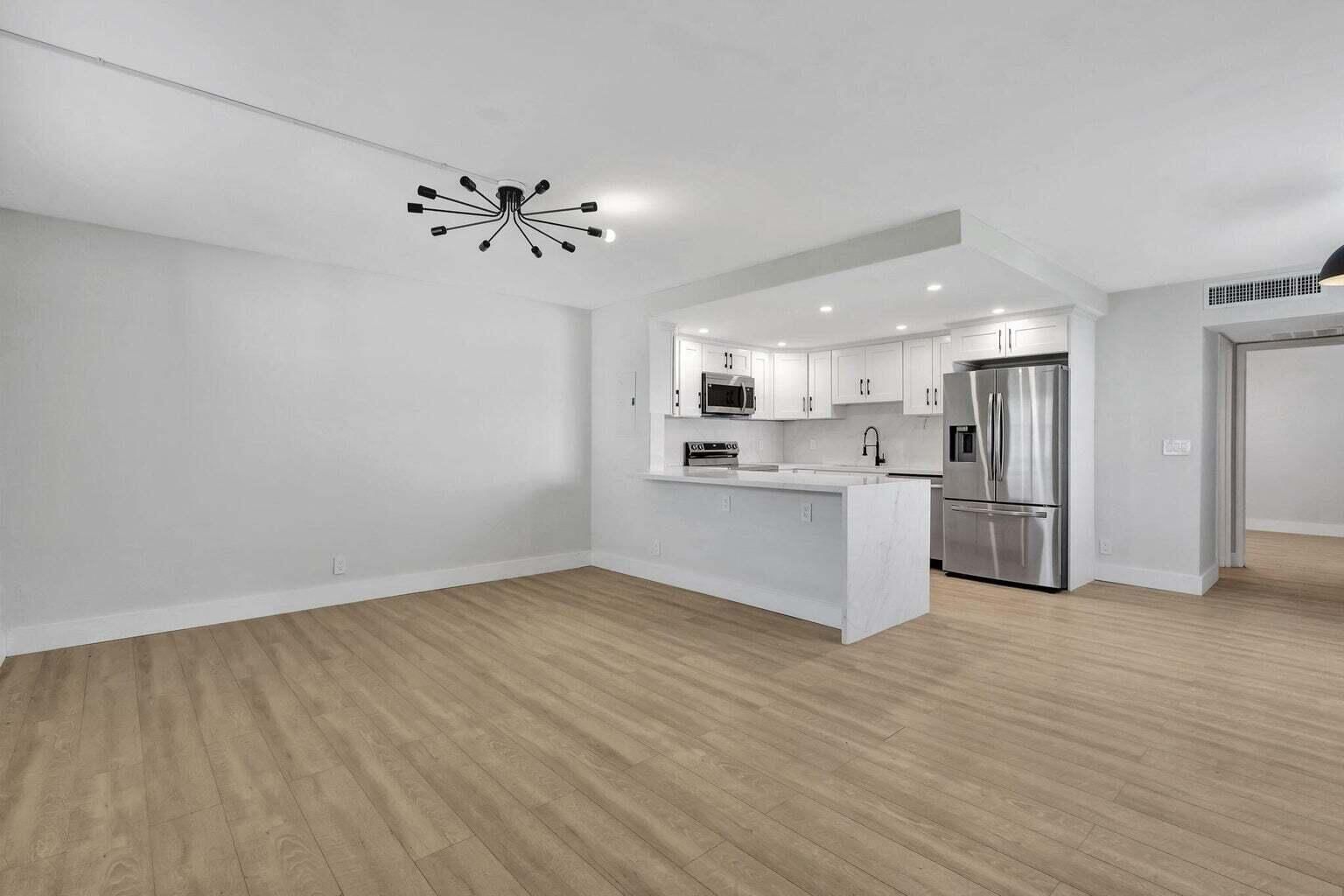 114 Brittany C, Delray Beach, FL 33446 photo 4