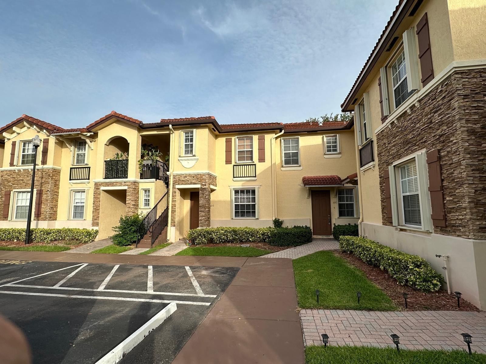 1575 NE 33 Avenue #101, Homestead, FL 33033 photo 2