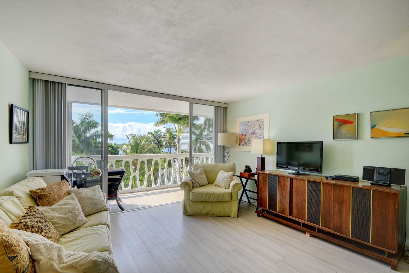 2505 S Ocean Boulevard #403, Palm Beach, FL 33480 photo 3