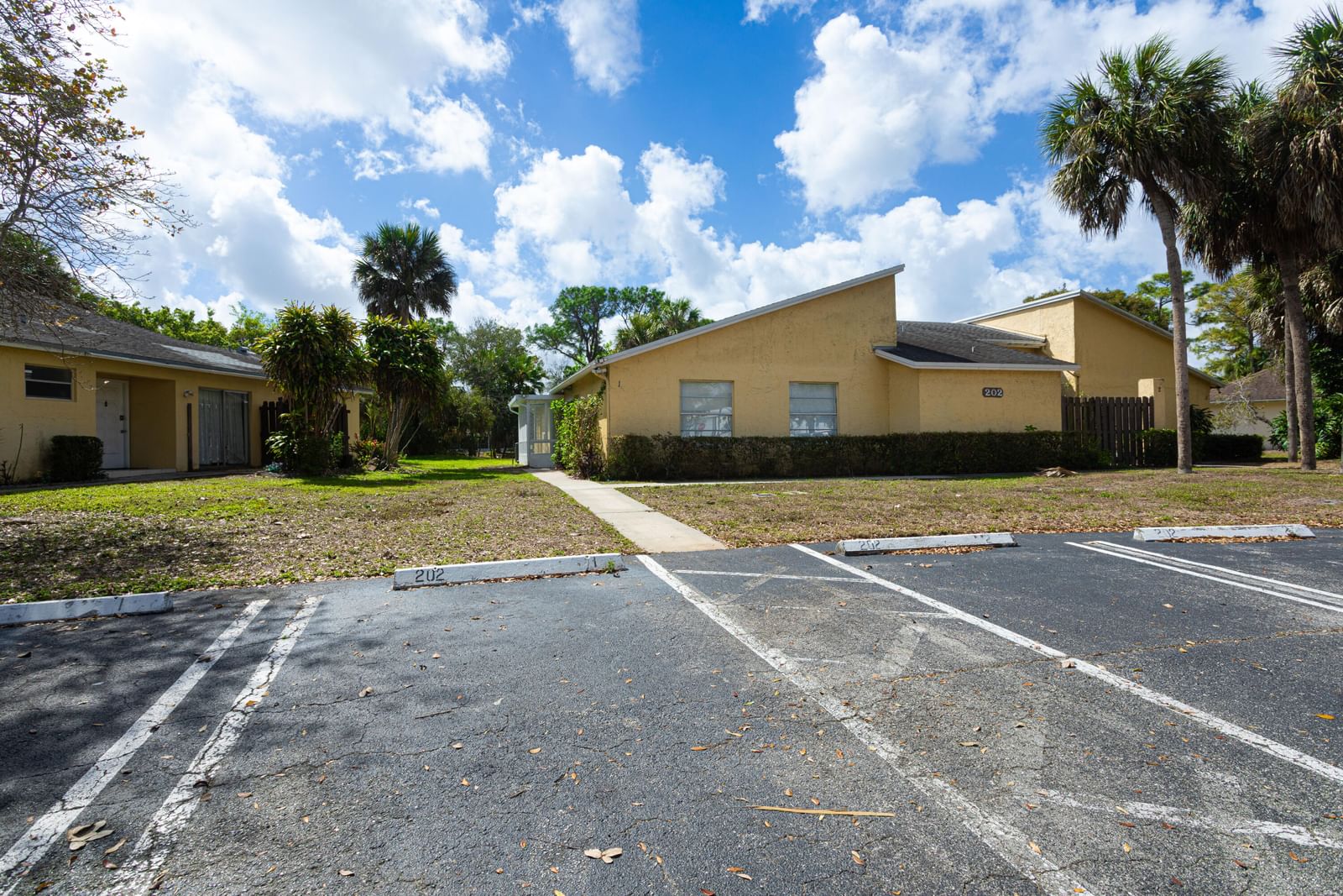 202 Sparrow Drive #1, Royal Palm Beach, FL 33411 photo 4
