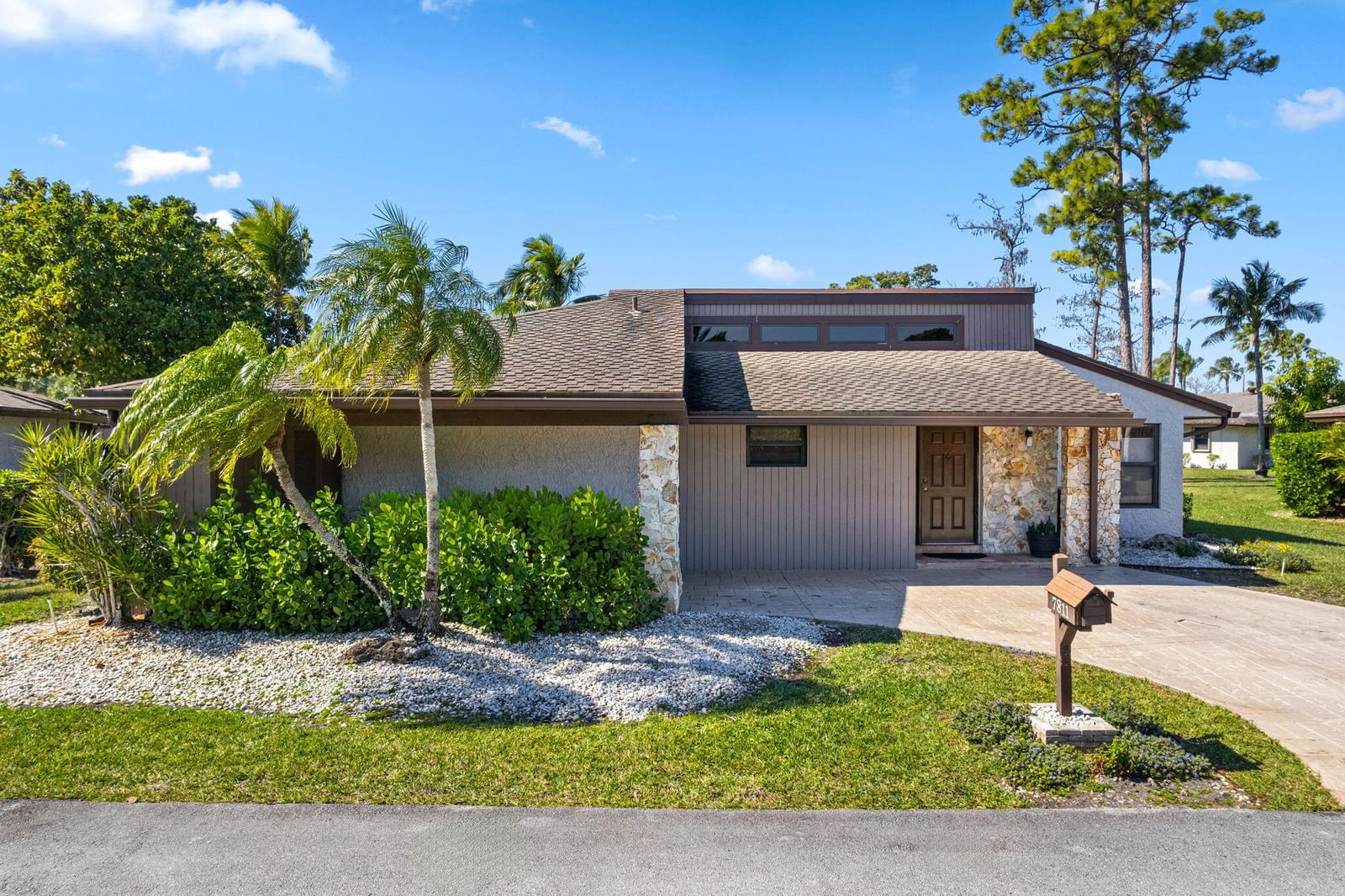 7811 BEECHFERN Circle #26, Tamarac, FL 33321 photo 2