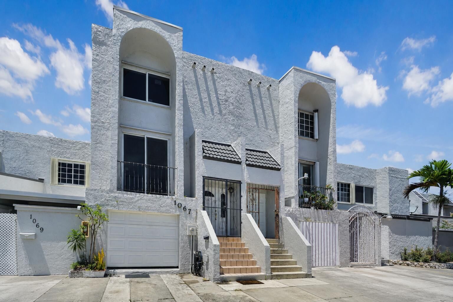 1067 W 43rd Place #68, Hialeah, FL 33012 photo 2