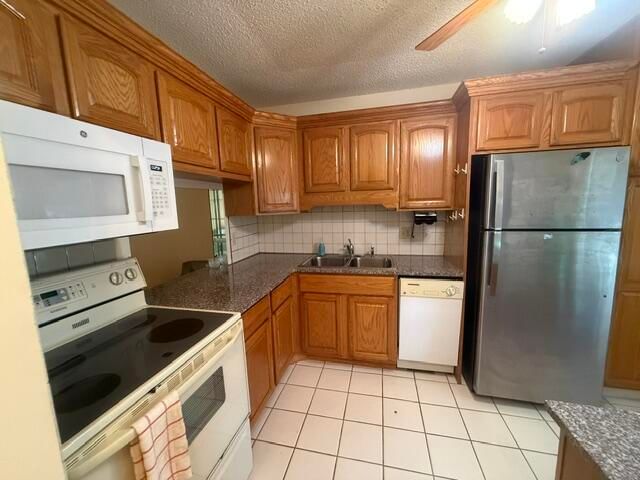 197 Lake Susan Lane, West Palm Beach, FL 33411 photo 5