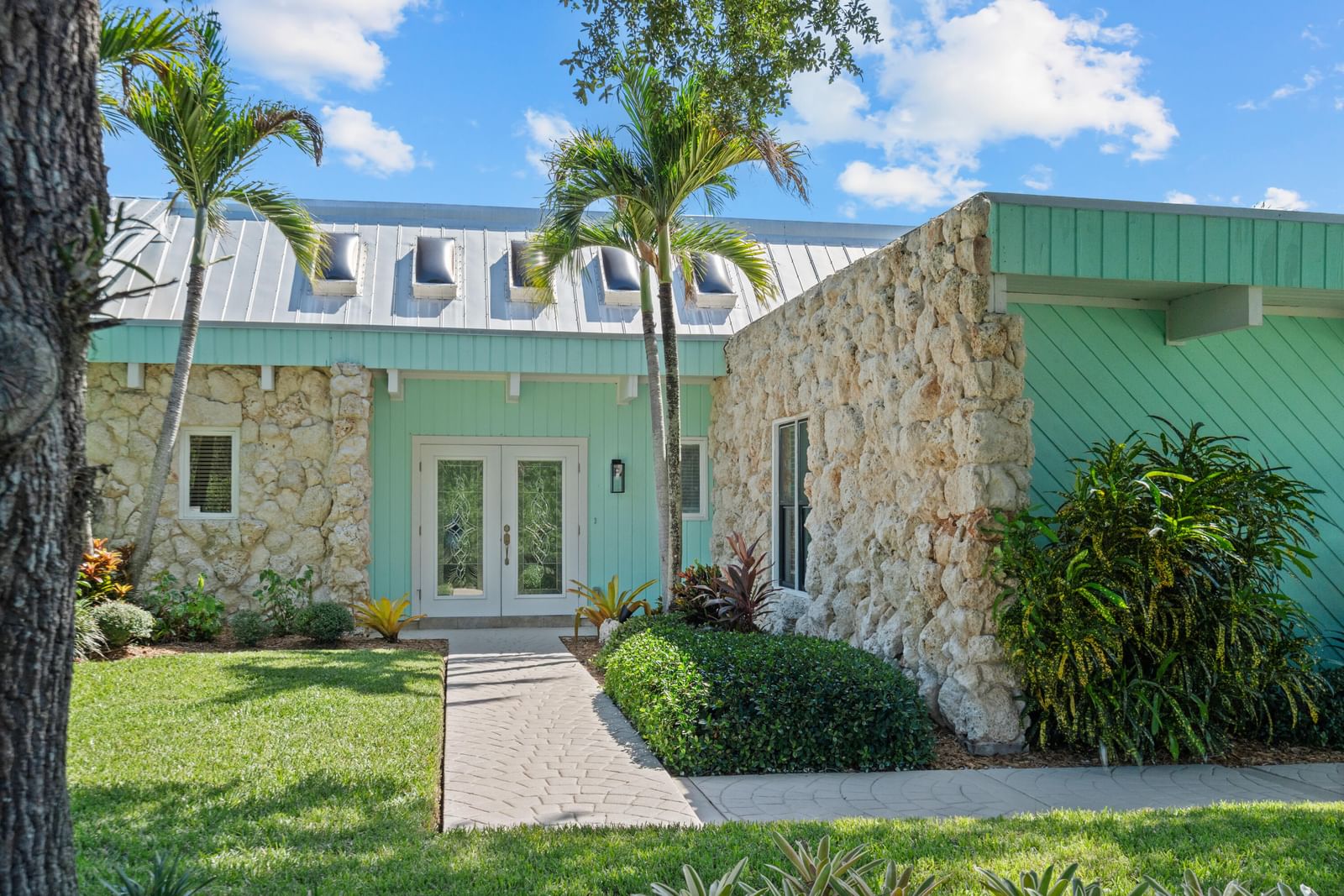 220 SW WILLOW LAKE Trail, Stuart, FL 34997 photo 4