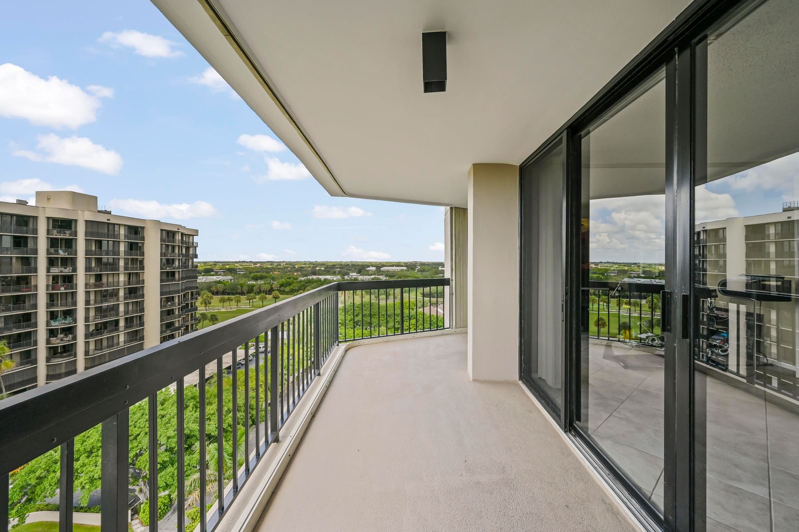 2425 PRESIDENTIAL Way #1006, West Palm Beach, FL 33401 photo 4