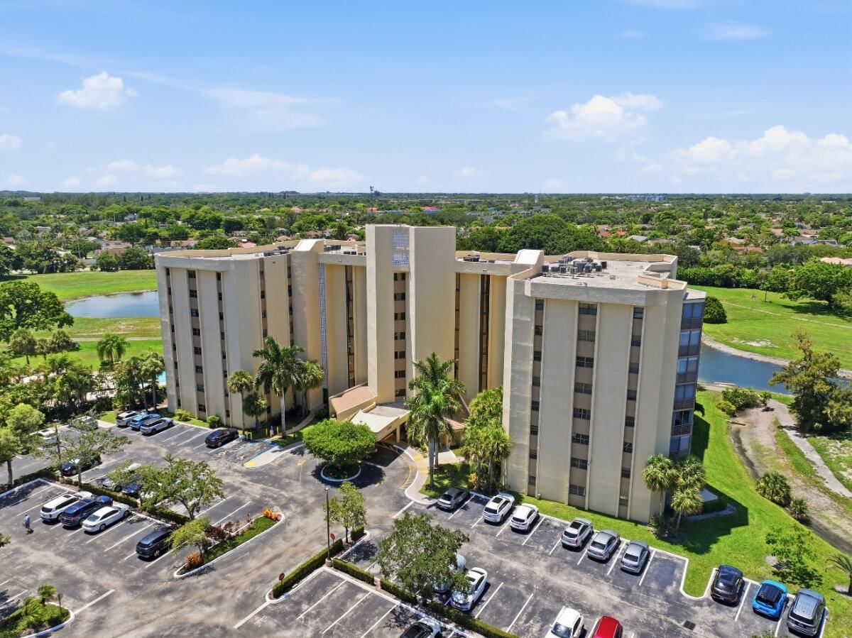 7400 Radice Court #202, Lauderhill, FL 33319 photo 2