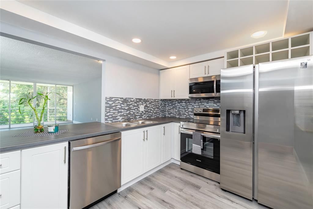 1101 NE 191ST Street #H301, Miami, FL 33179 photo 5
