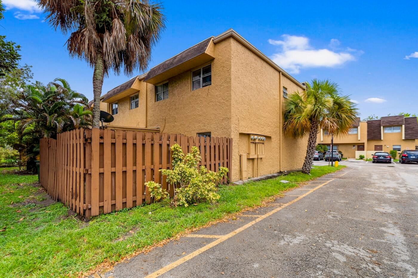 5655 BLUEBERRY Court #1, Lauderhill, FL 33313 photo 3