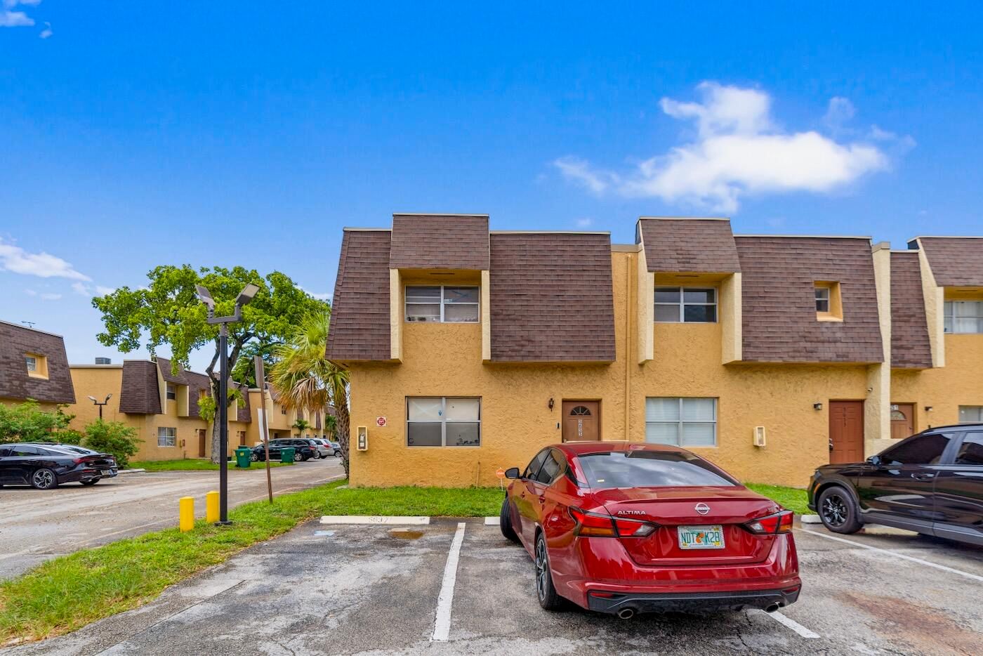 5655 BLUEBERRY Court #1, Lauderhill, FL 33313 photo 4